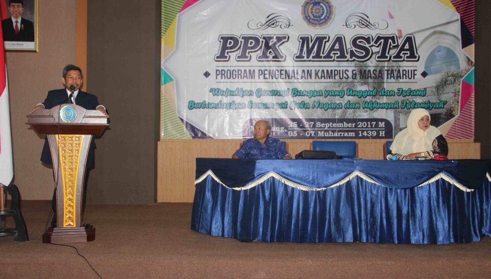 IMG_2988_compressed Rektor UM Magelang sedang memberikan sambutan sekaligus membuka acara PPK Masta 2017