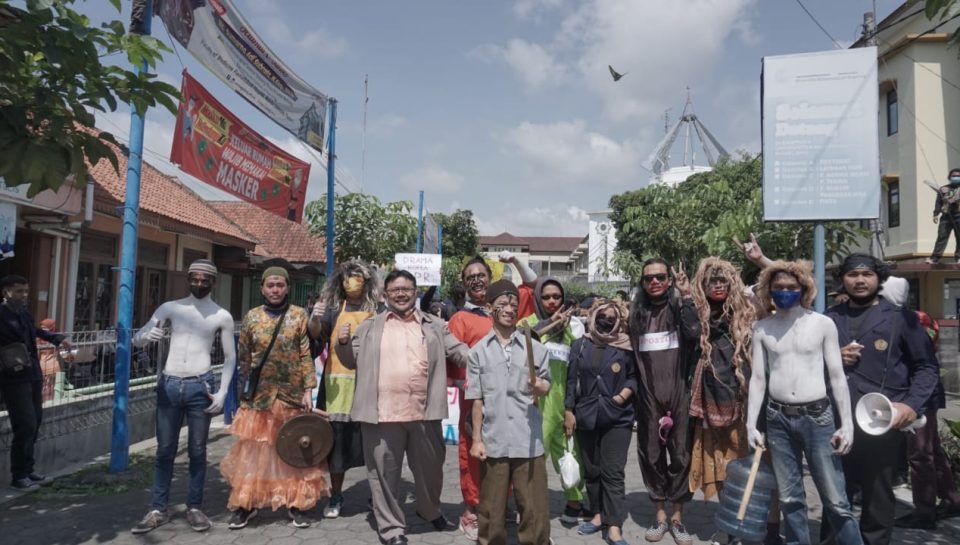 Rektor melepas mahasiswa turun ke jalan