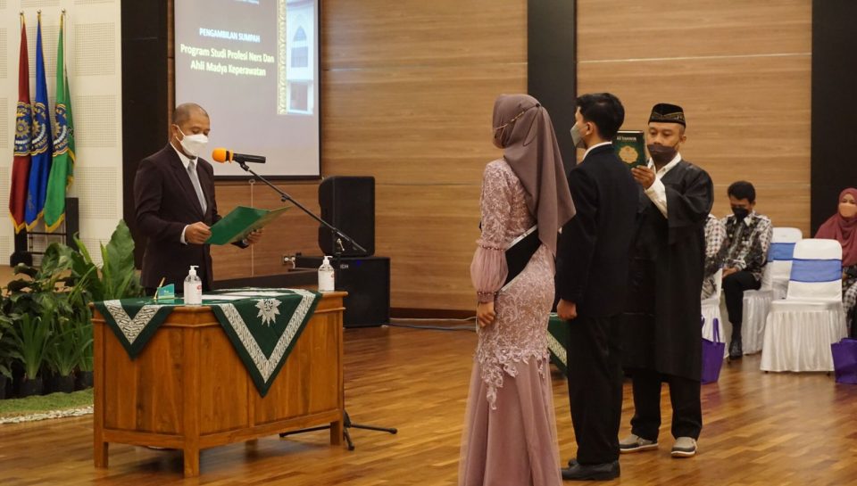 Pengambilan SUmpah 1 Pengambilan SUmpah 1