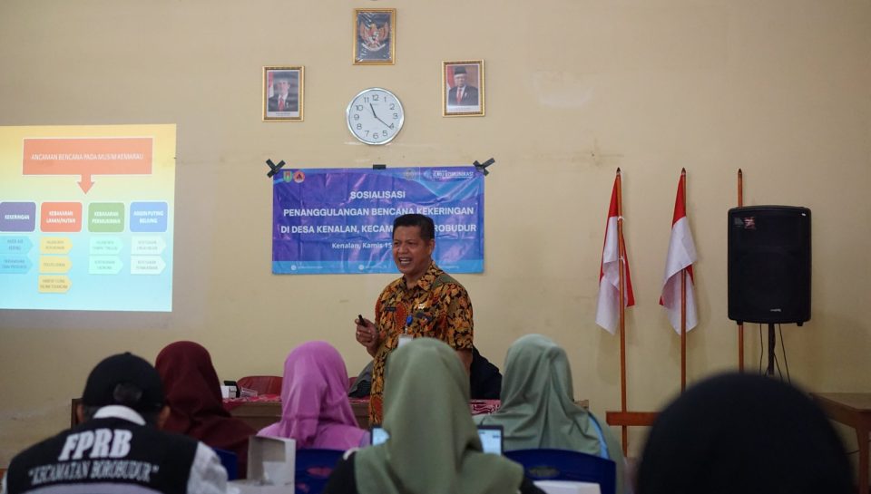 Penyampaian Materi oleh Kepala Bidang Kedaruratan dan Logistik BPBD Kabupaten Magelang Penyampaian Materi oleh Kepala Bidang Kedaruratan dan Logistik BPBD Kabupaten Magelang