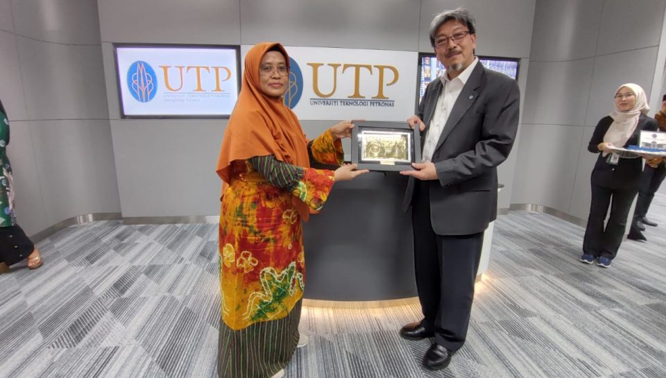 e8477a24-2222-42cc-b8f4-f7ca1d81c117