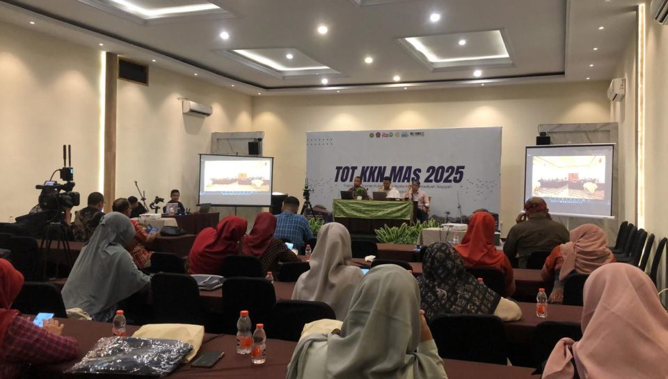 UNIMMA ToT KKN MAs UNIMMA ToT KKN MAs